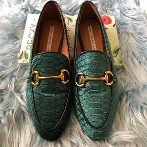 & Other Stories green flats